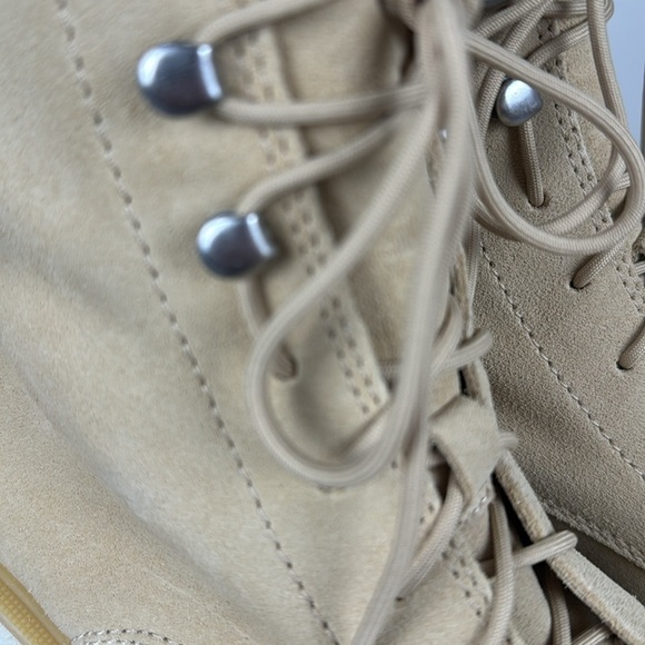 Sorel Hi-Line Lace Up Waterproof Boot. Size 9. - Picture 8 of 13